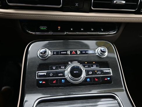 Used 2022 Lincoln Nautilus Reserve w/ Equipment Group 201A AWD/4WD image 22