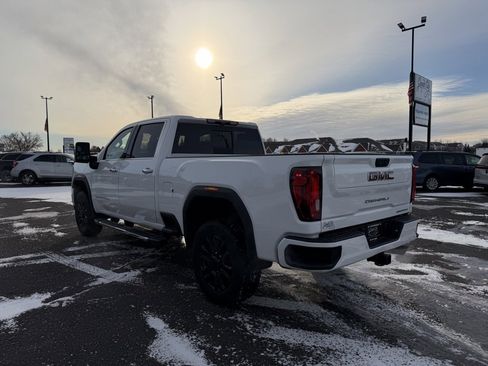 Used 2022 GMC Sierra 2500 Denali w/ Denali Ultimate Package image 8