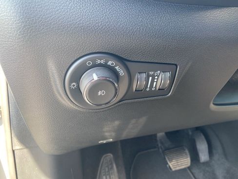 New 2026 Jeep Compass Latitude AWD/4WD image 14