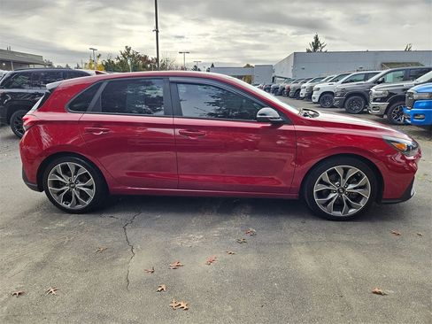 Used 2019 Hyundai Elantra GT N Line image 8