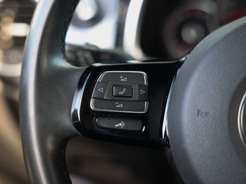 Used 2014 Volkswagen Beetle R-Line FWD image 27