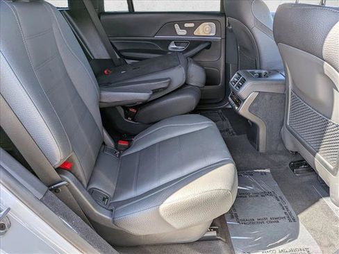 Used 2024 Mercedes-Benz GLS 450 4MATIC image 28