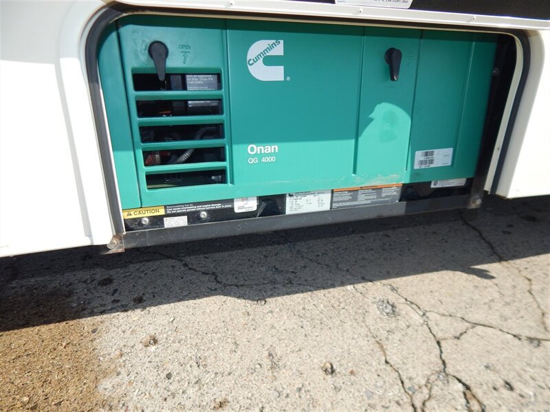 Used 2019 Chevrolet Express 4500 w/ RV Package RWD image 18