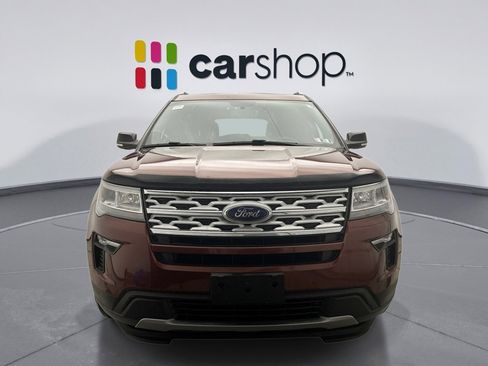Used 2018 Ford Explorer XLT w/ Equipment Group 201A image 6