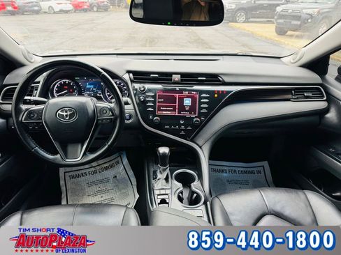 Used 2020 Toyota Camry XLE w/ Navigation Package image 36