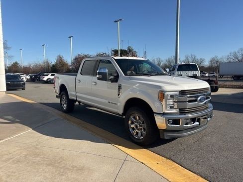 Used 2019 Ford F250 King Ranch w/ King Ranch Ultimate Package image 7