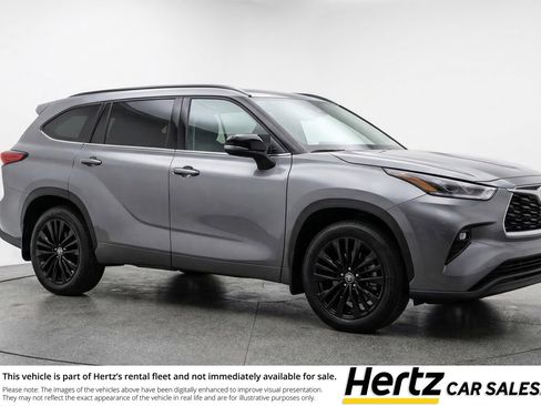 Used 2025 Toyota Highlander XSE AWD/4WD image 1