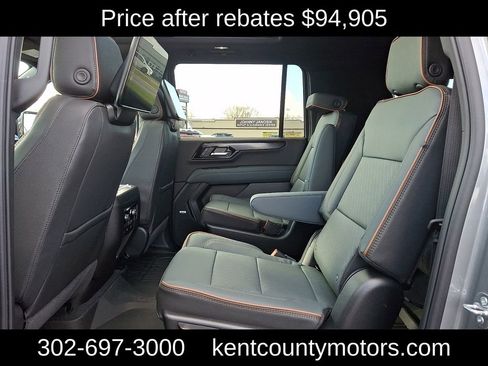 New 2026 GMC Yukon XL AT4 w/ AT4 Premium Plus Package image 8