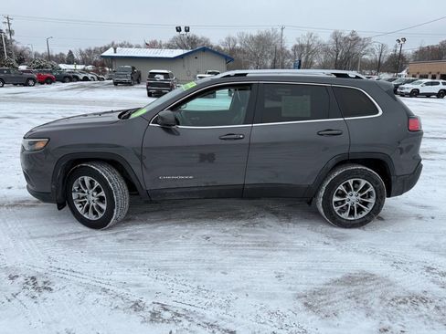 Used 2021 Jeep Cherokee Latitude Plus image 5