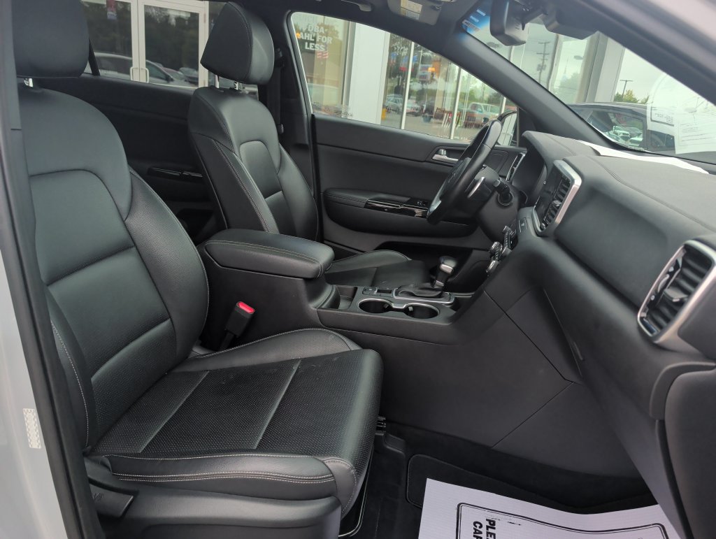 Used 2022 Kia Sportage Nightfall Edition w/ Nightfall Fwd Premium Package image 22