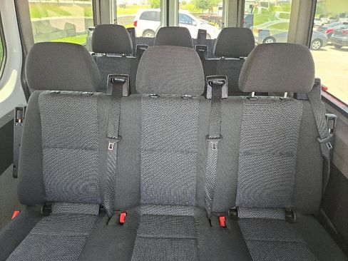Used 2011 Mercedes-Benz Sprinter 2500 image 11