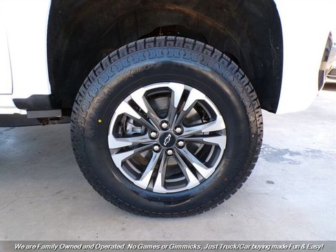 Used 2021 Chevrolet Colorado Z71 w/ Safety Package AWD/4WD image 57