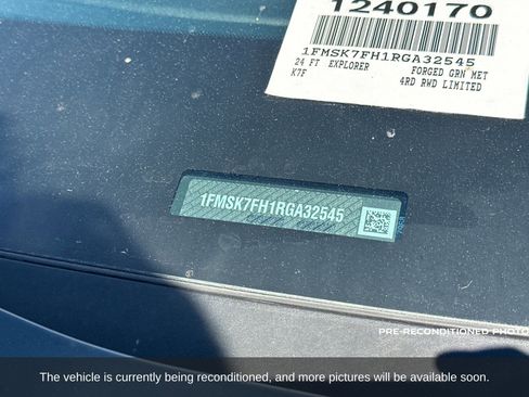 Used 2024 Ford Explorer Limited w/ Limited Technology Package image 2