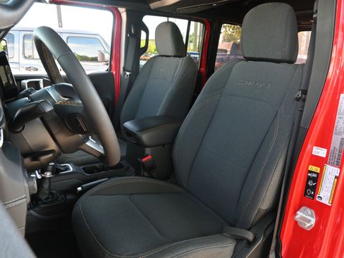 Used 2024 Jeep Wrangler Sahara w/ Safety Group AWD/4WD image 16