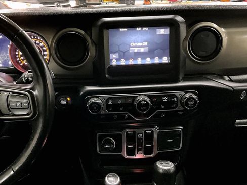 Used 2018 Jeep Wrangler Unlimited Sport S image 6