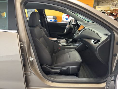 Used 2024 Chevrolet Malibu LT FWD image 16