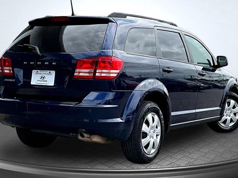 Used 2020 Dodge Journey SE w/ SE Popular Equipment Group FWD image 4