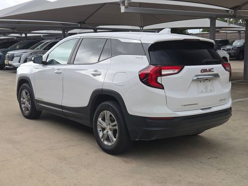 Used 2024 GMC Terrain SLE FWD image 5