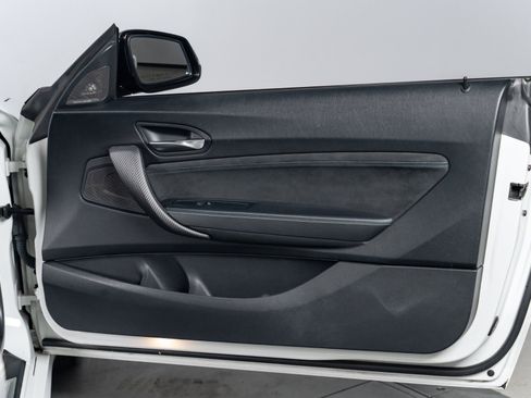 Used 2016 BMW M2 RWD image 22