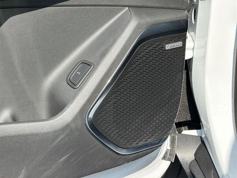 Used 2025 GMC Acadia Elevation image 20