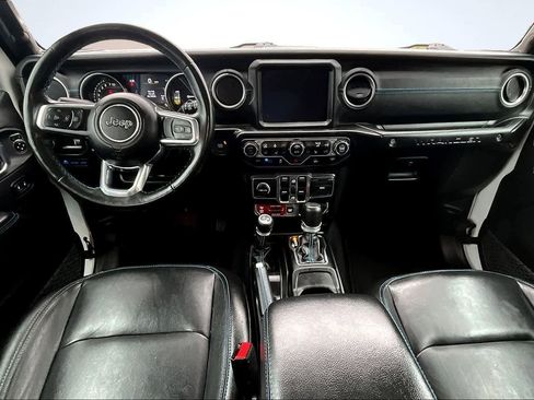 Used 2023 Jeep Wrangler Unlimited Rubicon 4xe w/ Cold Weather Group AWD/4WD image 10