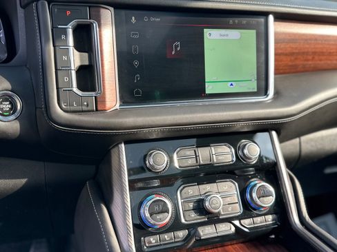 Used 2023 GMC Yukon XL Denali Ultimate image 15