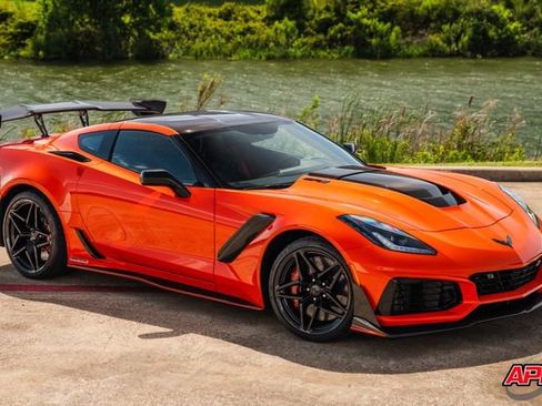 Used 2019 Chevrolet Corvette ZR1 RWD image 42