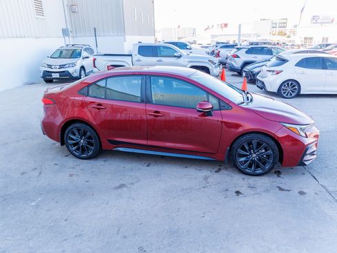 Used 2024 Toyota Corolla SE image 6