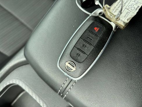Used 2025 Nissan Sentra SV FWD image 21