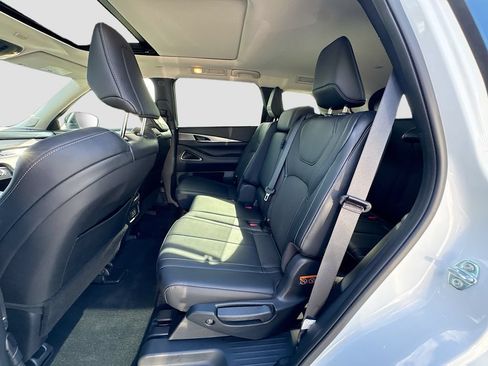 Certified 2026 INFINITI QX60 Luxe w/ Cargo Package FWD image 27