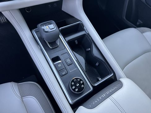 Used 2022 Nissan Pathfinder SL w/ Cargo Package image 36