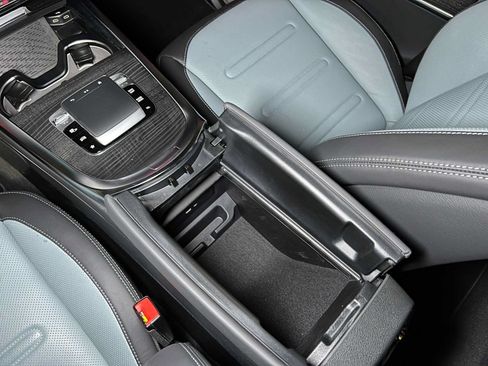 Used 2025 Mercedes-Benz G 550 image 33