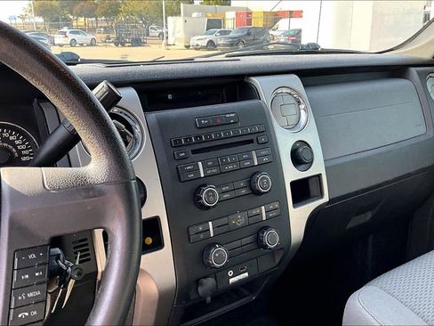 Used 2014 Ford F150 XLT image 8