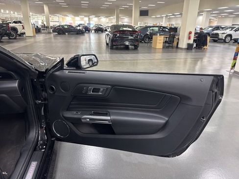 Used 2020 Ford Mustang GT Premium w/ Equipment Group 401A image 10