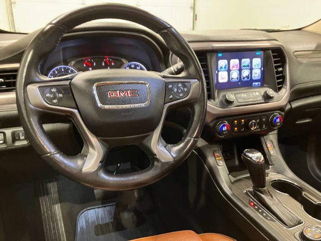 Used 2017 GMC Acadia SLT AWD/4WD image 47