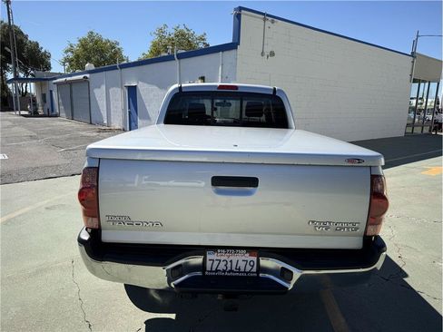 Used 2006 Toyota Tacoma PreRunner RWD image 7