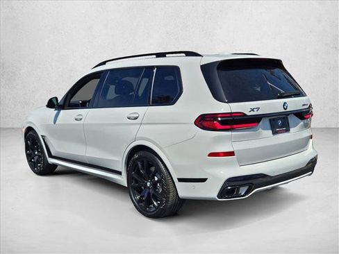 New 2026 BMW X7 xDrive40i w/ M Sport Package image 9