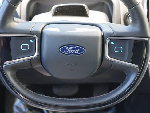 Used 2025 Ford Expedition Platinum AWD/4WD image 23