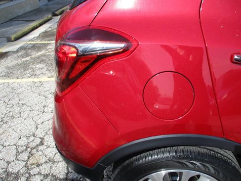 Used 2019 Buick Encore Preferred image 18