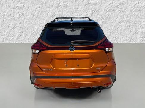 Used 2021 Nissan Kicks SR w/ SR Premium Package image 4