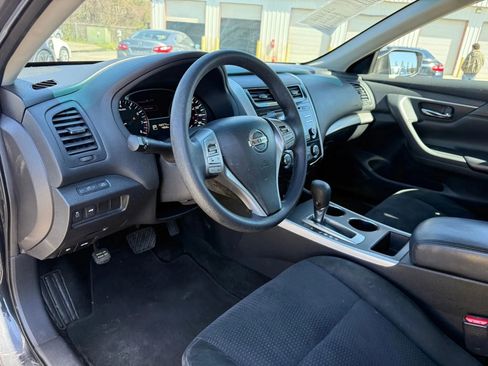 Used 2015 Nissan Altima 2.5 S w/ Power Driver Seat Package image 17