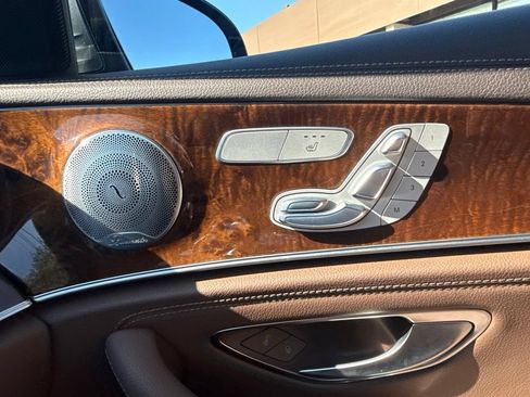 Used 2017 Mercedes-Benz E 300 4MATIC image 33