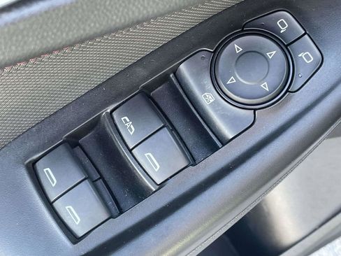 Used 2023 Chevrolet TrailBlazer RS w/ Convenience Package image 17