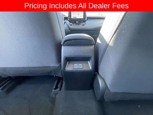 Used 2025 Toyota Corolla LE FWD image 17