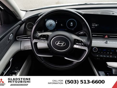 Used 2024 Hyundai Elantra Limited FWD image 11