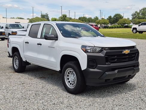 New 2026 Chevrolet Colorado W/T w/ WT Convenience Package II AWD/4WD image 2