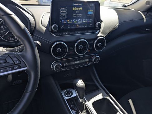 Used 2022 Nissan Sentra SV w/ All-Weather Package FWD image 10