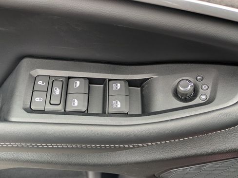 New 2026 Jeep Grand Cherokee Altitude AWD/4WD image 20