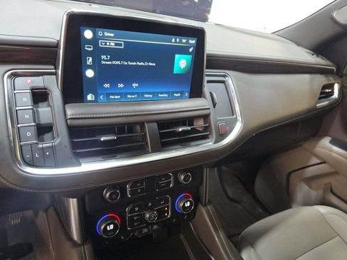 Used 2022 Chevrolet Tahoe LT w/ Luxury Package RWD image 5