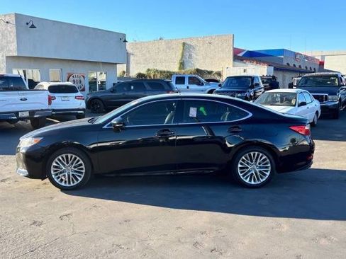 Used 2013 Lexus ES 350 Base 4dr Sedan w/ Luxury Pkg image 6